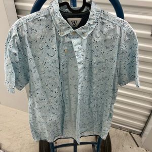 VISSLA Mens Button Up